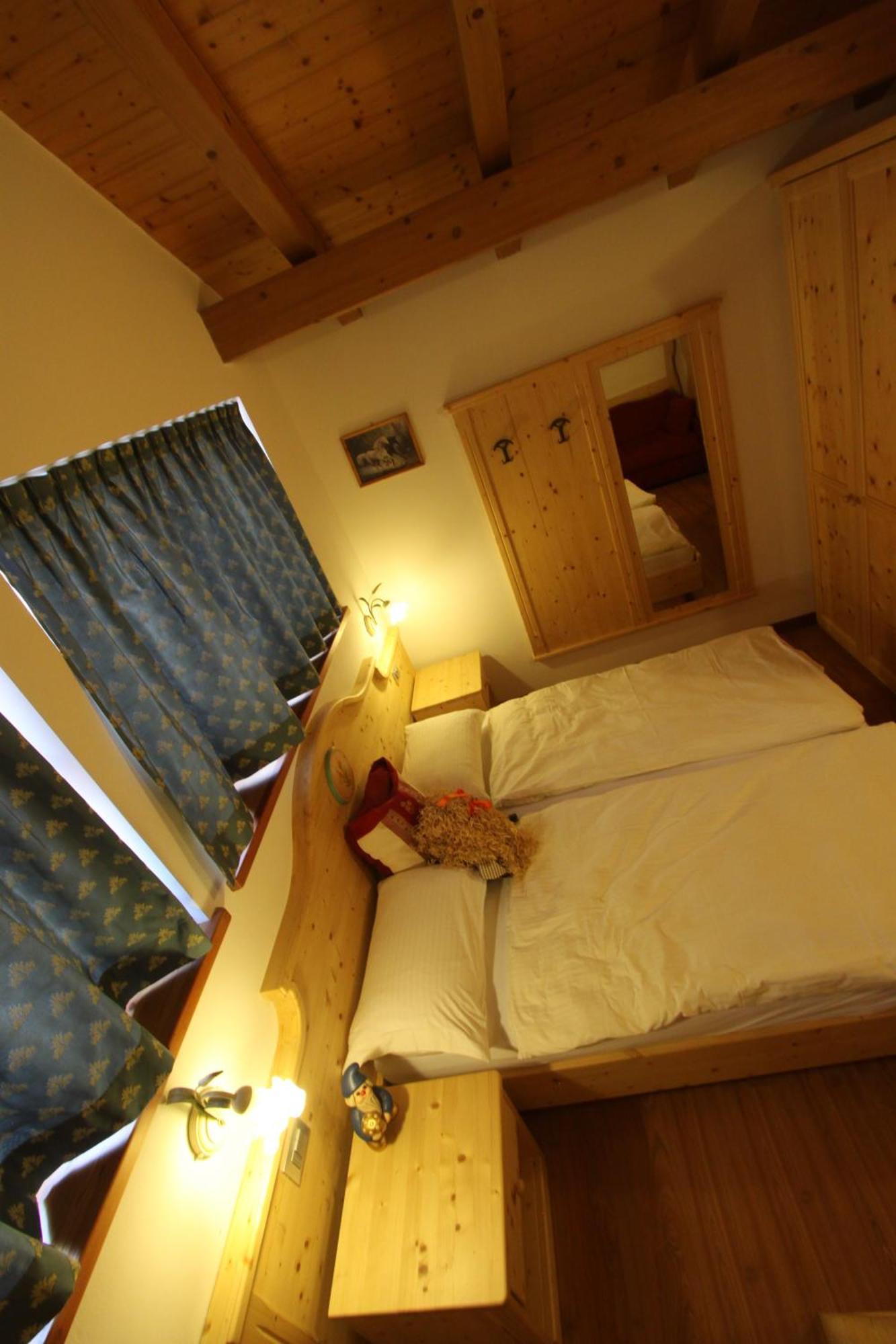 Bed and Breakfast B.& B. Corradini Кастелло-ди-Фьемме Экстерьер фото