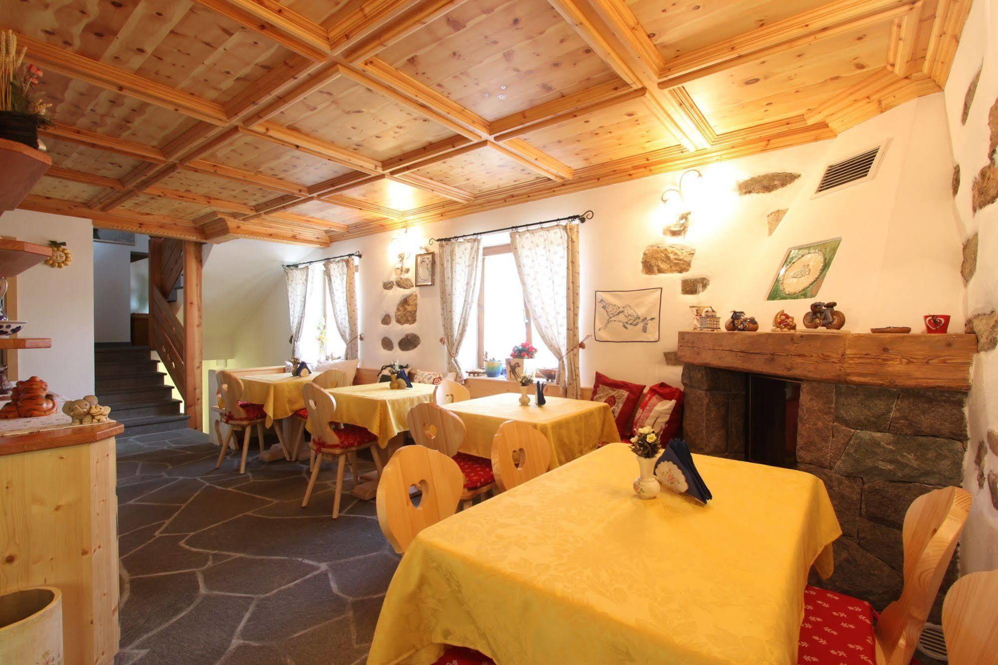 Bed and Breakfast B.& B. Corradini Кастелло-ди-Фьемме Экстерьер фото